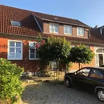 아파트 In Mit Terrasse By Interhome *