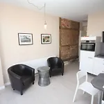 아파트 In Mit Terrasse By Interhome